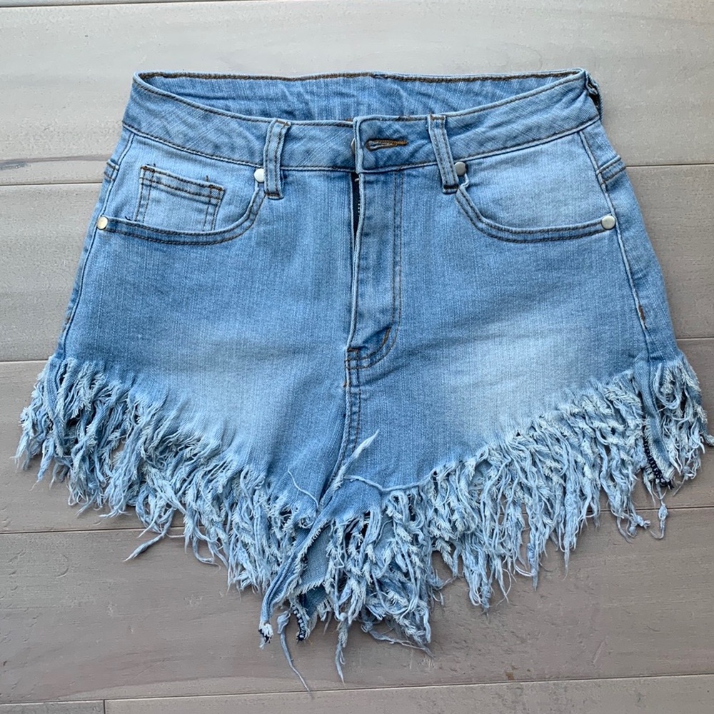 High waisted frayed jean shorts